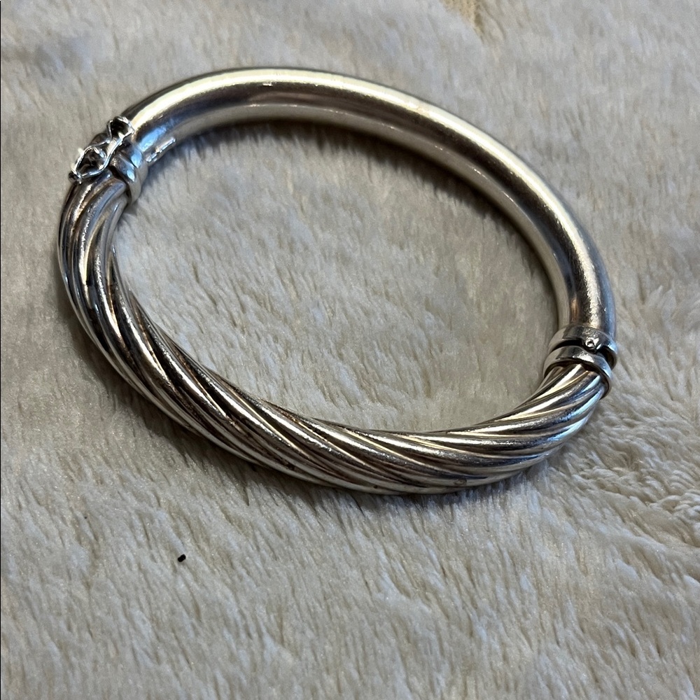 Classic Silver Twisted Cable Bangle Bracelet - image 1